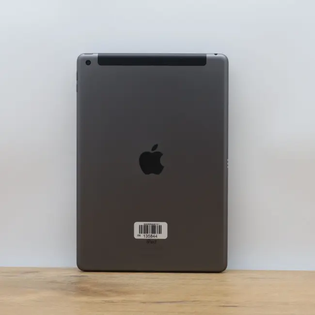 Tani Tablet Apple iPad 9 Gen 64GB A2604 10.2 Wi-Fi Cellular Space Gray Klasa B idealny do pracy zdalnej, do przeglądania internetu i do nauki