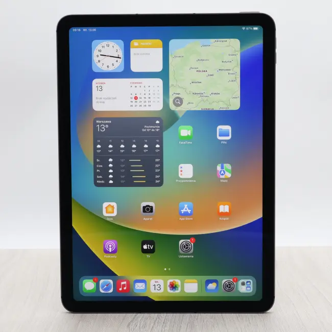 Używany Tablet Apple iPad Air 4 64GB Space Gray 10.9 cali + Cellular Klasa A idealny do pracy zdalnej, do przeglądania internetu i do nauki