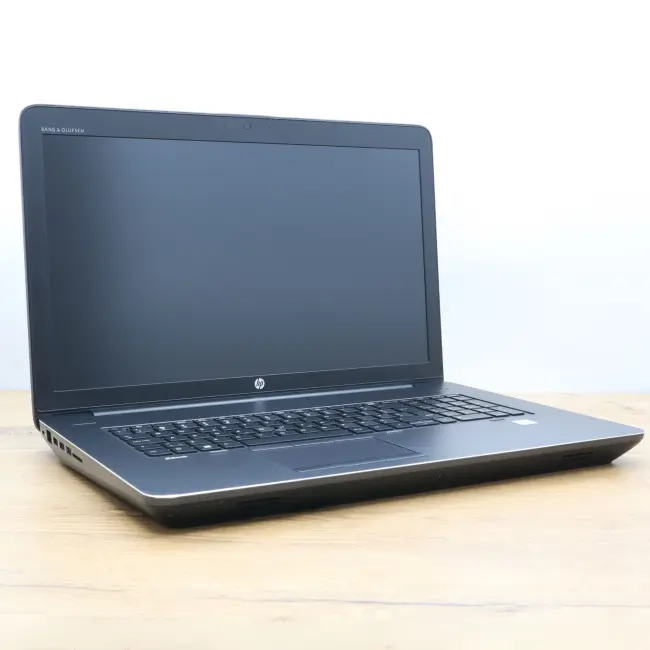 Poleasingowy Laptop HP ZBOOK 17 G4 Intel Core i7-7700HQ 32GB RAM 512GB SSD Quadro M1200 Mobile 17,3'' Full HD Klasa B idealny do pracy zdalnej, do pracy biurowej i do domu