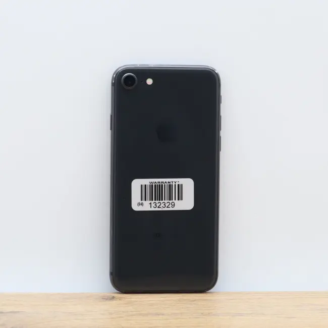 Używany Smartfon Apple Iphone 8 64GB Space Gray  Klasa B idealny do pracy zdalnej, do pracy biurowej i do domu