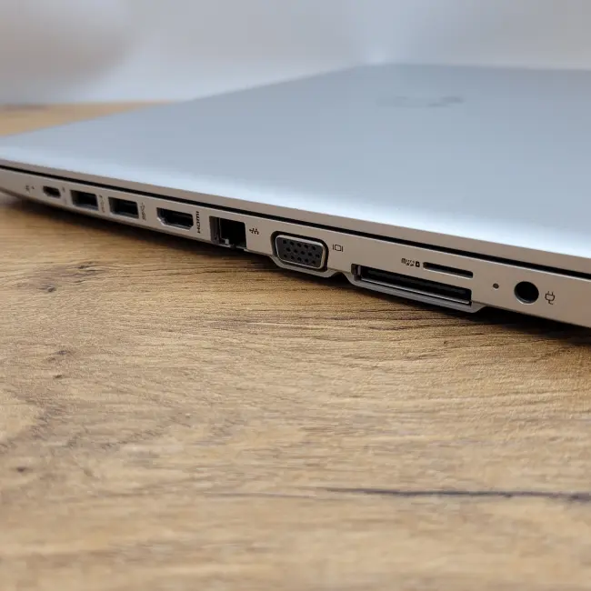 Poleasingowy Laptop HP ProBook 640 G4 Intel Core i5-8350U 8GB RAM 256GB SSD 14 cali Full HD Klasa B idealny do pracy zdalnej, do przeglądania internetu i do nauki