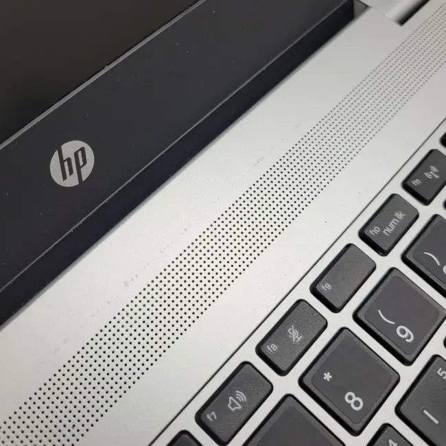 Poleasingowy Laptop HP ProBook 640 G4 Intel Core i5-8350U 8GB RAM 256GB SSD 14 cali Full HD Klasa B idealny do pracy zdalnej, do przeglądania internetu i do nauki