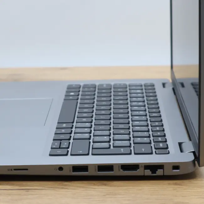 Poleasingowy Laptop Dell Latitude 5420 Intel Core i5-1145G7 16GB RAM 256GB SSD 14" dotykowy Full HD Klasa C idealny do pracy zdalnej, do przeglądania internetu i do nauki