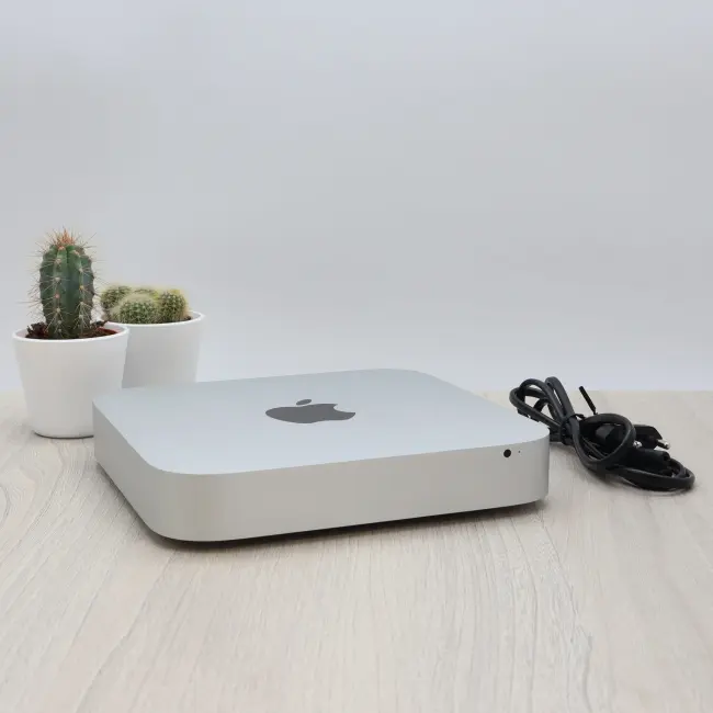 Używany Komputer Apple Mac Mini A1347 2011 Intel Core i5-2520M 8GB RAM 128GB SSD Radeon HD 6630M Klasa B idealny do pracy zdalnej, do przeglądania internetu i do nauki