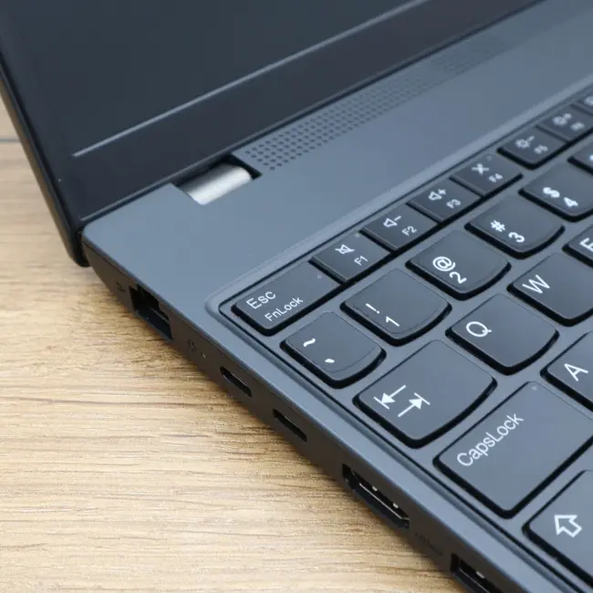 Tani Laptop Lenovo ThinkPad L15 Gen.3 AMD Ryzen 5 5675U 16GB RAM 256GB SSD 15,6 cali Full HD Klasa B idealny do pracy zdalnej, do pracy biurowej i do domu