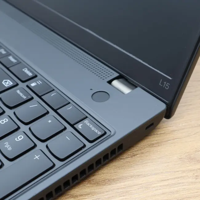 Poleasingowy Laptop Lenovo ThinkPad L15 Gen.3 AMD Ryzen 5 5675U 16GB RAM 256GB SSD 15,6 cali Full HD Klasa B idealny do pracy zdalnej, do przeglądania internetu i do nauki