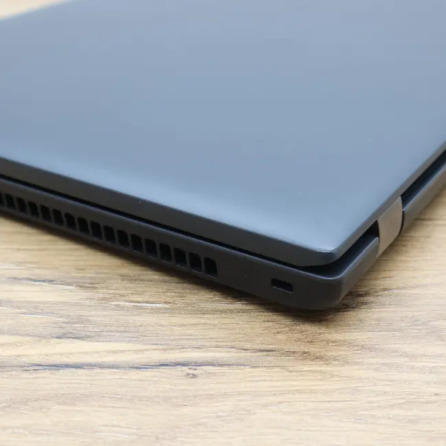Używany Laptop Lenovo ThinkPad L15 Gen.3 AMD Ryzen 5 5675U 16GB RAM 256GB SSD 15,6 cali Full HD Klasa B idealny do pracy zdalnej, do przeglądania internetu i do nauki