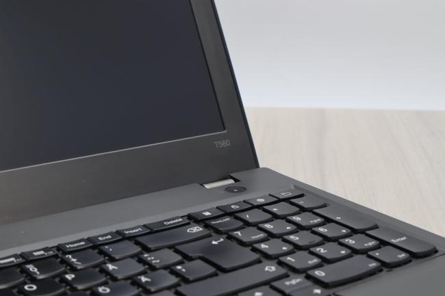 Używany Laptop Lenovo ThinkPad T560 Intel Core i5-6200U 8GB RAM 256GB SSD 15,6 cali Full HD Klasa B idealny do pracy zdalnej, do pracy biurowej i do domu