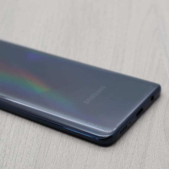 Tani Smartfon Samsung Galaxy A51 4GB/128GB SM-A515 Czarny Klasa B idealny do pracy zdalnej, do pracy biurowej i do domu