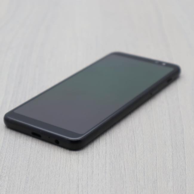 Poleasingowy Smartfon Samsung Galaxy A8 2018 SM-A530F/DS 4GB 32GB Dual SIM Czarny Klasa B idealny do pracy zdalnej, do pracy biurowej i do domu