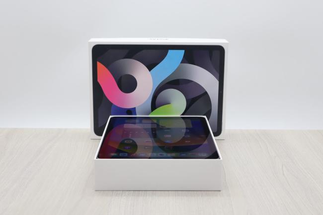 Tani Tablet Apple iPad Air 4 64GB Space Gray 10.9 cali + Cellular Klasa A idealny do pracy zdalnej, do przeglądania internetu i do nauki