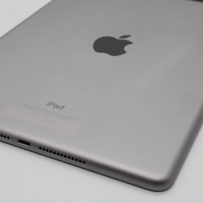 Poleasingowy Tablet Apple iPad 5 A1823 128GB Celluar LTE Gwiezdna Szarość  9,7 cali klasa B idealny do pracy zdalnej, do przeglądania internetu i do nauki