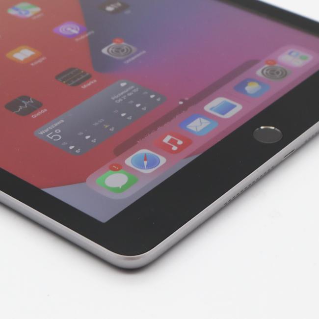 Tani Tablet Apple iPad 6 A1954 Cellular 32GB 9,7 cali Gwiezdna Szarość  Klasa B idealny do pracy zdalnej, do pracy biurowej i do domu
