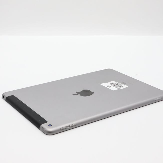 Używany Tablet Apple iPad 6 A1954 Cellular 32GB 9,7 cali Gwiezdna Szarość  Klasa B idealny do pracy zdalnej, do pracy biurowej i do domu