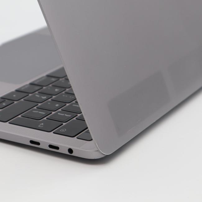 Używany Laptop Apple Macbook Pro A1706 2017 Intel Core i5-7267U 8GB RAM 256GB SSD 13,3 cali Space Gray Klasa B idealny do pracy zdalnej, do przeglądania internetu i do nauki