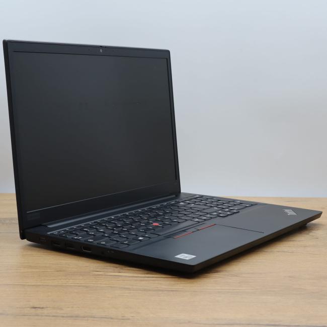 Poleasingowy Laptop Lenovo ThinkPad E15  Intel Core i5-10210U 16GB RAM 256GB SSD 15 cali Full HD Klasa C idealny do pracy zdalnej, do pracy biurowej i do domu