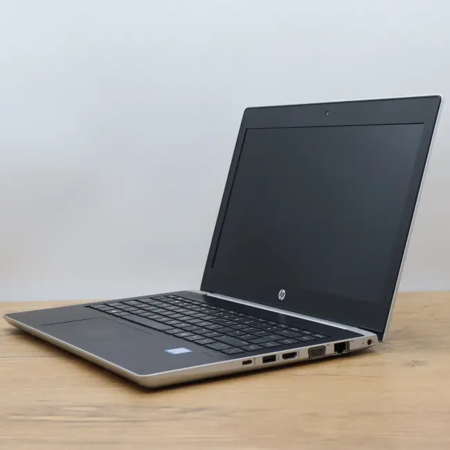 Używany Laptop HP ProBook 430 G5 Intel Core i5-8250U 8GB RAM 256GB SSD 13,3'' Full HD Klasa B idealny do pracy zdalnej, do pracy biurowej i do domu
