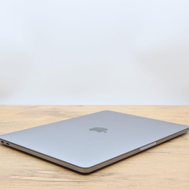 Tani Laptop Apple Macbook Pro A1708 Intel Core i5-7360U 8GB RAM 128GB SSD 13,3 cali Space Gray Klasa B idealny do pracy zdalnej, do pracy biurowej i do domu