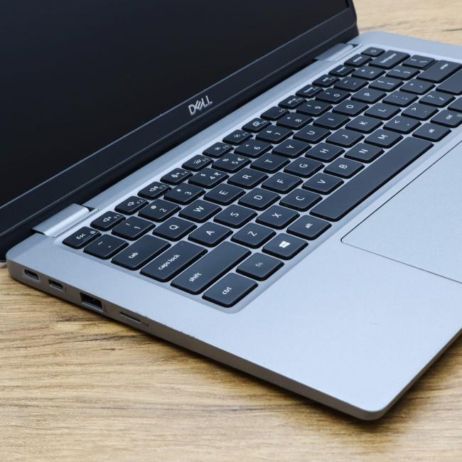 Używany Laptop Dell Latitude 5320   Intel Core i7-1185G7 16GB RAM 256GB NVMe Full HD 13,3 cali Klasa B idealny do pracy zdalnej, do pracy biurowej i do domu