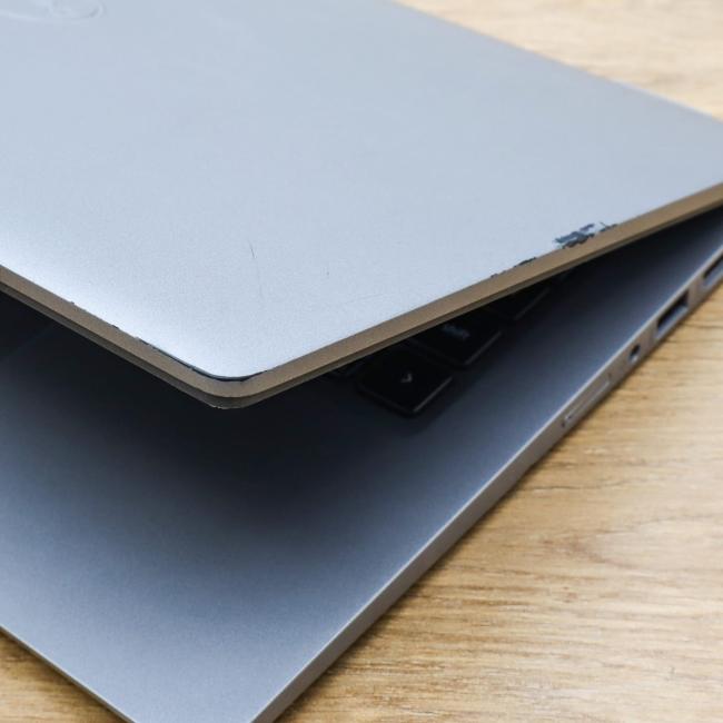 Używany Laptop Dell Latitude 5320   Intel Core i7-1185G7 16GB RAM 256GB NVMe Full HD 13,3 cali Klasa B idealny do pracy zdalnej, do pracy biurowej i do domu