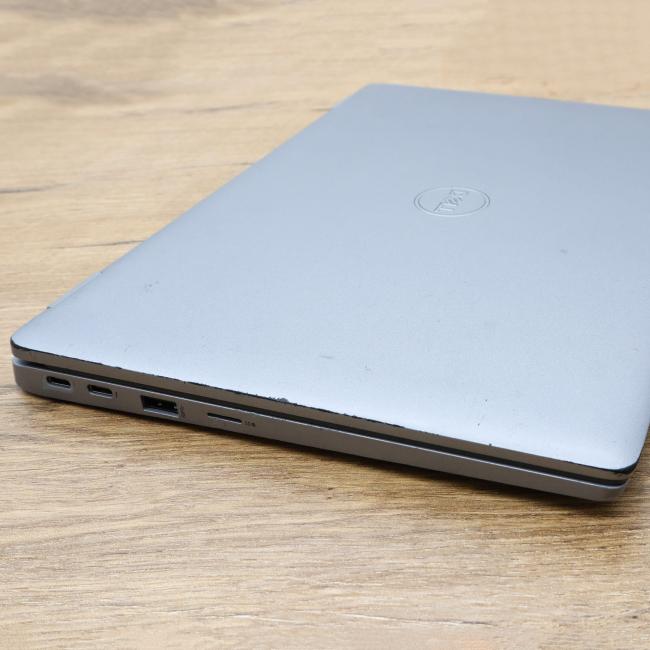 Tani Laptop Dell Latitude 5320   Intel Core i7-1185G7 16GB RAM 256GB NVMe Full HD 13,3 cali Klasa B idealny do pracy zdalnej, do pracy biurowej i do domu
