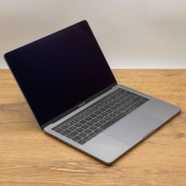 Używany Laptop Apple Macbook Pro 2019 A1989 Intel Core i7-8559U 16GB RAM 512GB SSD 13,3 cali Space Gray Klasa B idealny do pracy zdalnej, do przeglądania internetu i do nauki