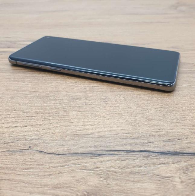 Tani Smartfon Samsung Galaxy S10 128 GB Dual Sim Czarny Klasa B idealny do pracy zdalnej, do pracy biurowej i do domu