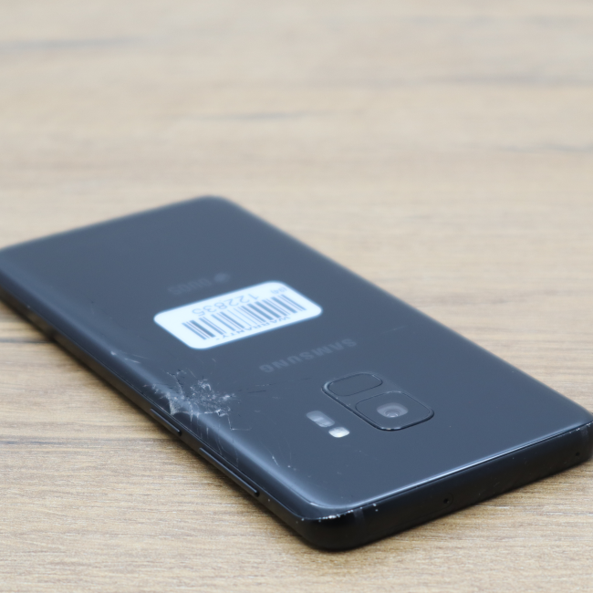 Poleasingowy Smartfon Samsung Galaxy S9 Duos 4 GB 64 GB Czarny Klasa C idealny do pracy zdalnej, do przeglądania internetu i do nauki