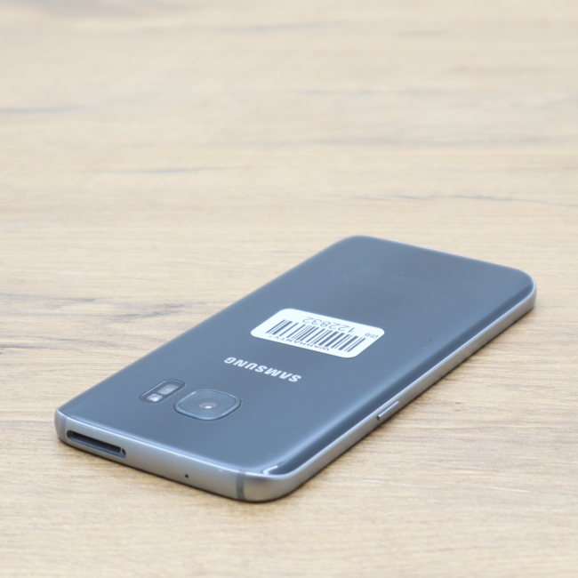 Używany Smartfon Samsung Galaxy S7 4GB/32GB Czarny Klasa B idealny do pracy zdalnej, do pracy biurowej i do domu
