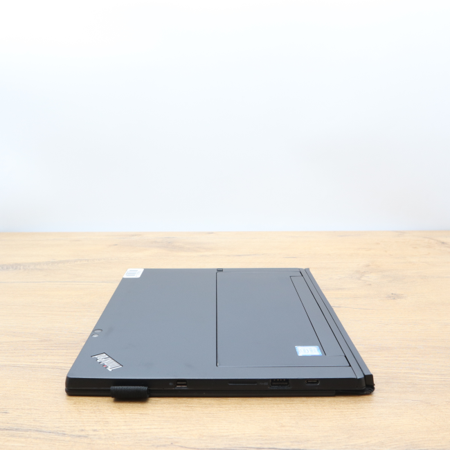 Tani Tablet Lenovo ThinkPad X1 2nd Gen 2w1 Intel Core i5-7Y54 8GB RAM 256GB SSD 12 cali 2K Dotykowy Klasa C idealny do pracy zdalnej, do pracy biurowej i do domu