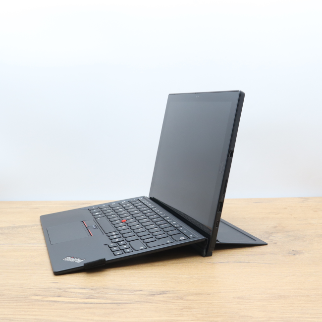 Tani Tablet Lenovo ThinkPad X1 2nd Gen 2w1 Intel Core i5-7Y54 8GB RAM 256GB SSD 12 cali 2K Dotykowy Klasa C idealny do pracy zdalnej, do pracy biurowej i do domu