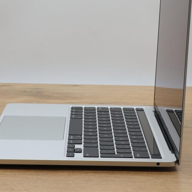 Poleasingowy Laptop Apple MacBook Pro A2289 2020 Intel Core i5-8257U 16GB RAM 512GB NVMe 13,3 cali Silver Klasa A idealny do pracy zdalnej, do przeglądania internetu i do nauki