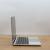 Tani Laptop Apple MacBook Pro A2289 2020 Intel Core i5-8257U 16GB RAM 512GB NVMe 13,3 cali Silver Klasa A idealny do pracy zdalnej, do przeglądania internetu i do nauki
