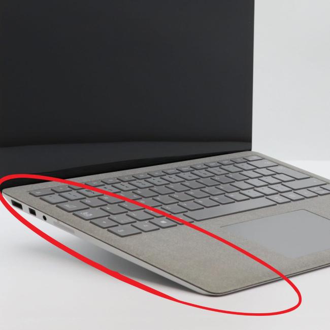 Używany Laptop Microsoft Surface 1769 GEN.2 Intel Core i7-8650U 8GB RAM 256GB SSD 13,5 cali Dotyk  Klasa B idealny do pracy zdalnej, do pracy biurowej i do domu