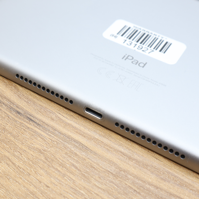 Tani Apple iPad 6 A1893 32GB 6gen gwiezdna szarość 9,7 cali Klasa A idealny do pracy zdalnej, do przeglądania internetu i do nauki