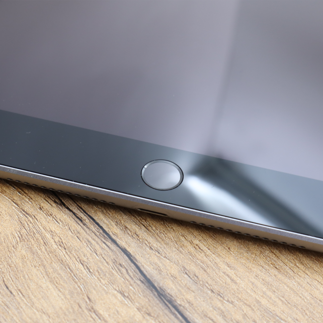 Poleasingowy Apple iPad 6 A1893 32GB 6gen gwiezdna szarość 9,7 cali Klasa A idealny do pracy zdalnej, do przeglądania internetu i do nauki