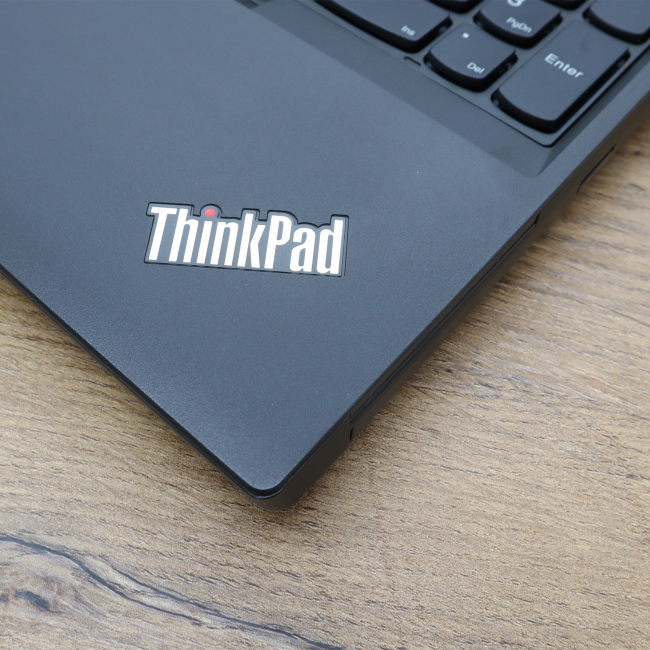 Używany Laptop Lenovo ThinkPad T540p Intel Core i7-4700MQ 8GB RAM 256GB SSD 15.6 cali HD NVIDIA GT 730M Klasa A idealny do pracy zdalnej, do pracy biurowej i do domu