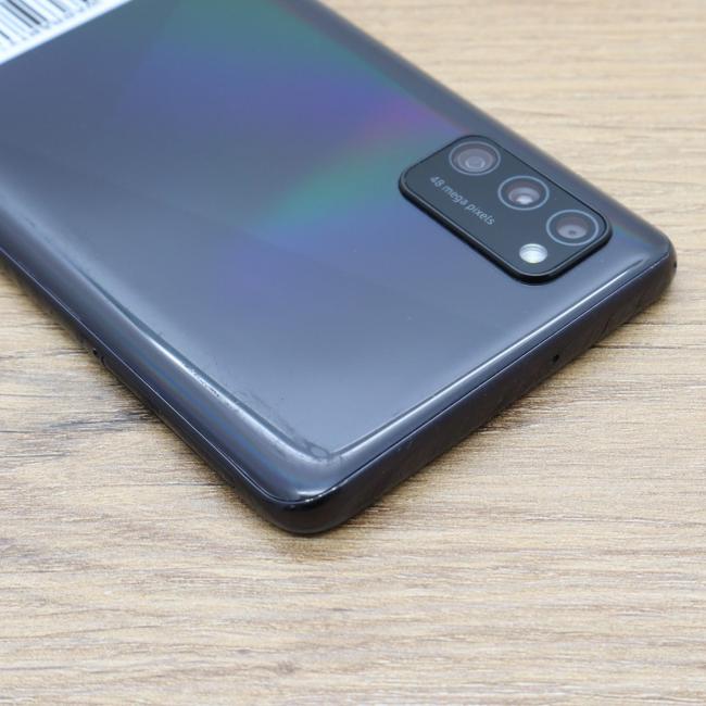 Tani Smartfon Samsung Galaxy A41 4GB/64GB SM-A415F/DSN Crush Black Klasa B idealny do pracy zdalnej, do przeglądania internetu i do nauki