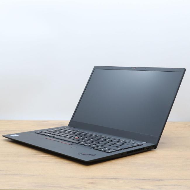 Używany Laptop Lenovo Thinkpad X1 Carbon 6th Gen Intel Core i7-8650U 8GB RAM 256GB SSD 14 cali Full HD Klasa B idealny do pracy zdalnej, do pracy biurowej i do domu