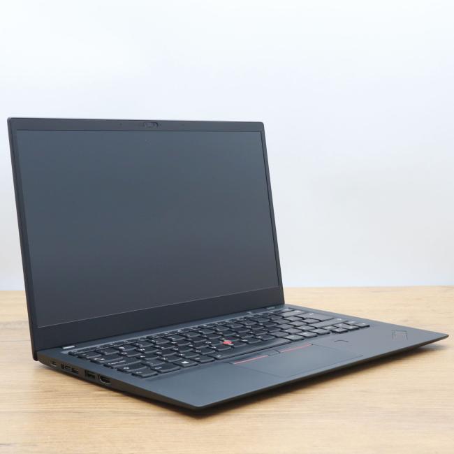 Poleasingowy Laptop Lenovo Thinkpad X1 Carbon 6th Gen Intel Core i5-8250U 8GB RAM 256GB SSD 14 cali Full HD Klasa B idealny do pracy zdalnej, do pracy biurowej i do domu