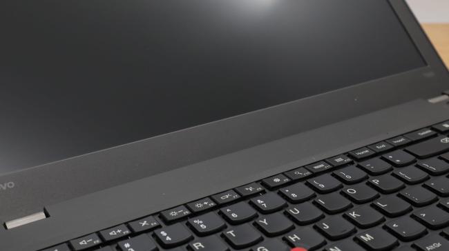 Używany Laptop Lenovo ThinkPad T560 Intel Core i5-6200U 8GB RAM 256GB SSD 15,6 cali Full HD Klasa B idealny do pracy zdalnej, do pracy biurowej i do domu