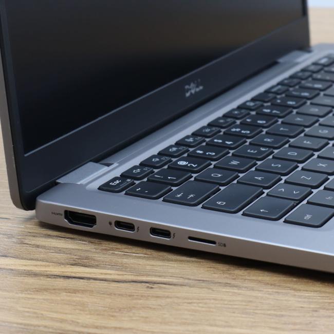 Tani Laptop Dell Latitude 7310 Intel Core i5-10310U 8GB RAM 512GB SSD 13,3 cali Full HD Klasa B idealny do pracy zdalnej, do pracy biurowej i do domu
