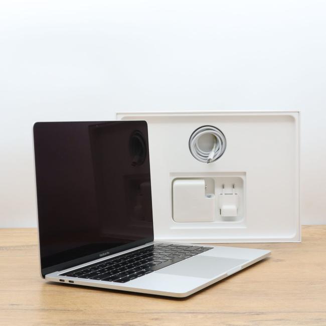 Poleasingowy Laptop Apple MacBook Pro A2159 2019 Intel Core i5-8257U 16GB 128GB NVME Silver Klasa B idealny do pracy zdalnej, do pracy biurowej i do domu