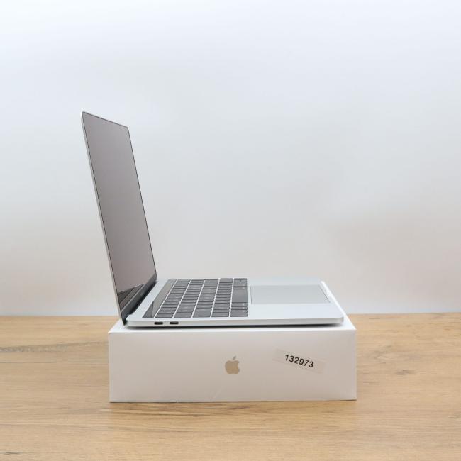 Używany Laptop Apple MacBook Pro A2159 2019 Intel Core i5-8257U 16GB 128GB NVME Silver Klasa B idealny do pracy zdalnej, do pracy biurowej i do domu