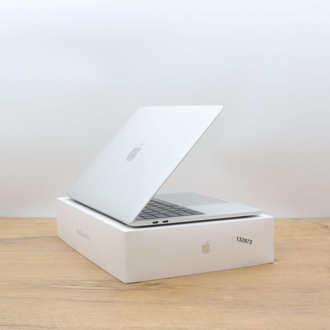 Poleasingowy Laptop Apple MacBook Pro A2159 2019 Intel Core i5-8257U 16GB 128GB NVME Silver Klasa B idealny do pracy zdalnej, do pracy biurowej i do domu