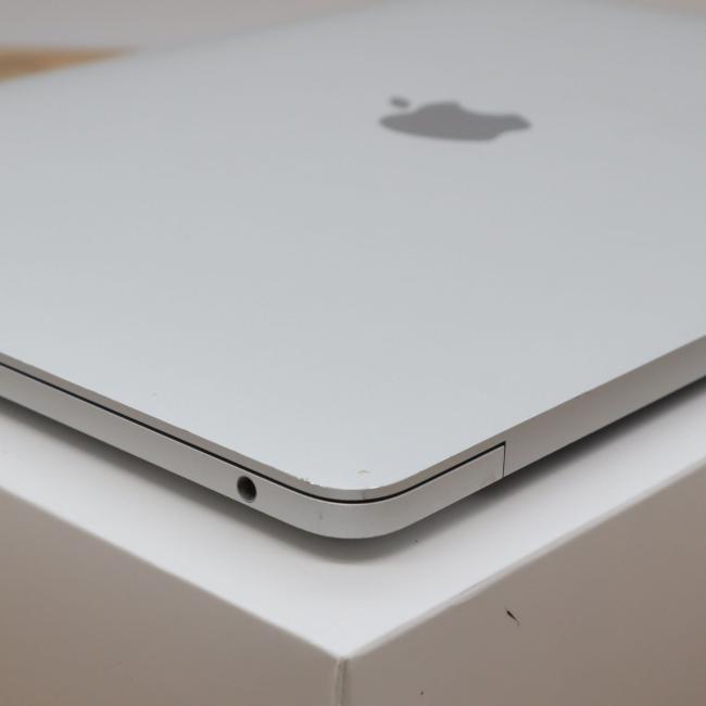 Poleasingowy Laptop Apple MacBook Pro A2159 2019 Intel Core i5-8257U 16GB 128GB NVME Silver Klasa B idealny do pracy zdalnej, do pracy biurowej i do domu