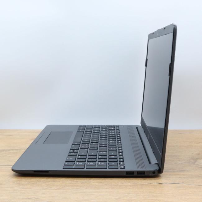Używany Laptop HP 255 G8 AMD Ryzen 5 5500U 16GB RAM 512GB NVMe 15.6 cali Full HD Klasa B idealny do pracy zdalnej, do pracy biurowej i do domu