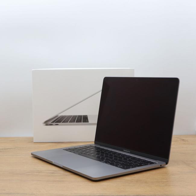 Używany Laptop Apple Macbook Pro 2017 A1708 Intel Core i5-7360U 16GB RAM 128GB SSD 13,3 cali Space Gray Klasa B idealny do pracy zdalnej, do przeglądania internetu i do nauki