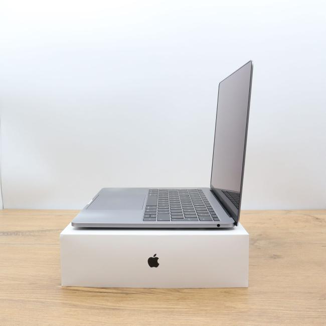 Używany Laptop Apple Macbook Pro 2017 A1708 Intel Core i5-7360U 16GB RAM 128GB SSD 13,3 cali Space Gray Klasa B idealny do pracy zdalnej, do pracy biurowej i do domu