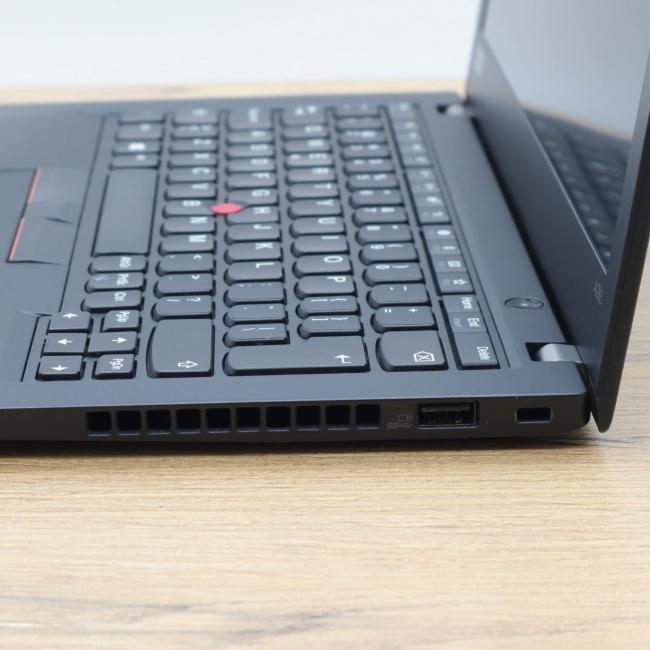 Używany Laptop Lenovo ThinkPad A285 AMD Ryzen 5 PRO 2500U 8GB RAM 256GB SSD 12,5 cali Full HD Klasa B idealny do pracy zdalnej, do przeglądania internetu i do nauki